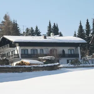 3* Penzion Gaestehaus Am Berg